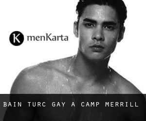 Bain turc Gay à Camp Merrill